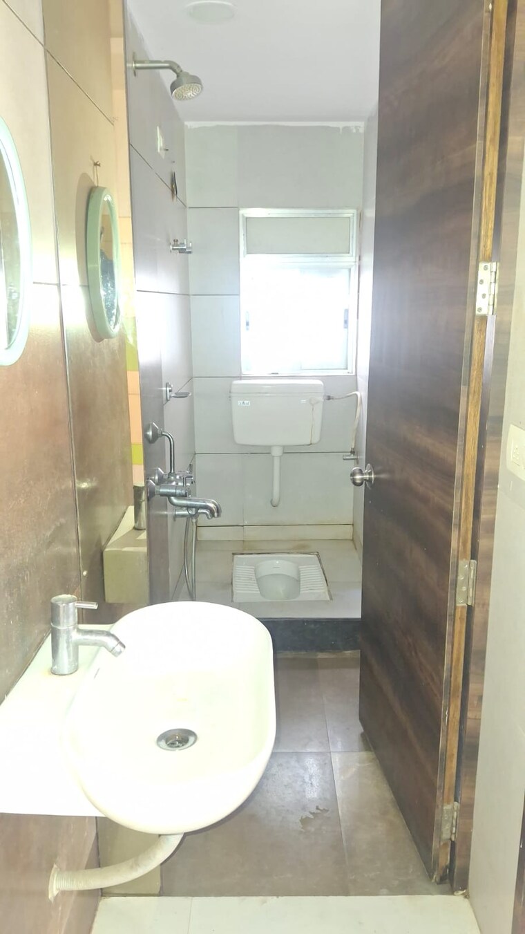 Bathroom, jay-sai-pearl 1 Bedroom 700 Sq.Ft. Apartment In Ulwe Navi Mumbai 10646616