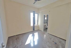 Room in 3 BHK Apartment at Paras Dews, Sector 106 – for Rent