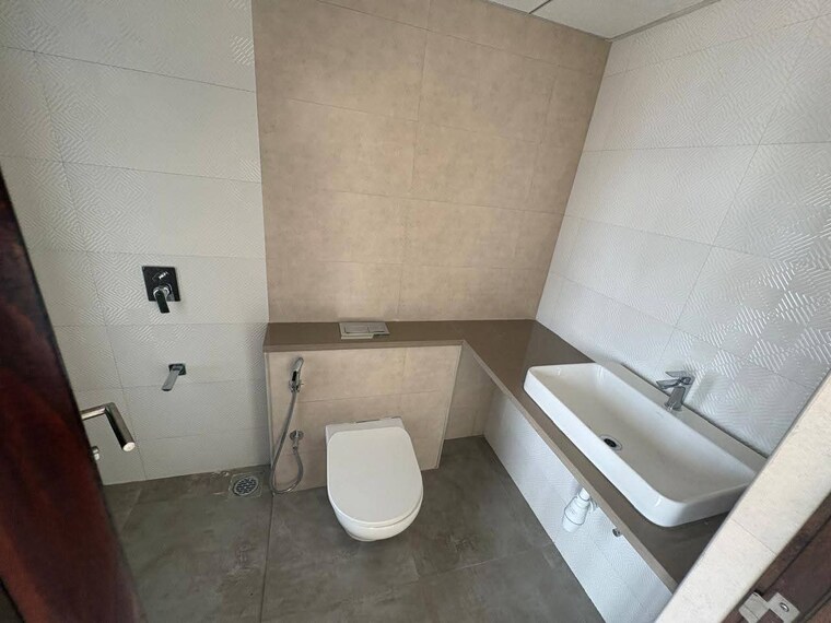 Bathroom, kalpataru-vivant 1 Bedroom 439 Sq.Ft. Apartment In Jogeshwari East Mumbai 10646626