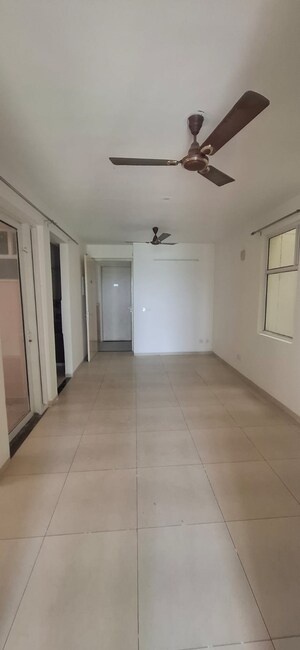 Room in 2 BHK Apartment at Vip Road – for Rent