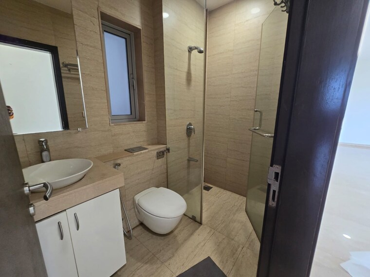 Bathroom, oberoi-exquisite-goregaon 3 Bedroom 996 Sq.Ft. Apartment In Goregaon East Mumbai 10646644