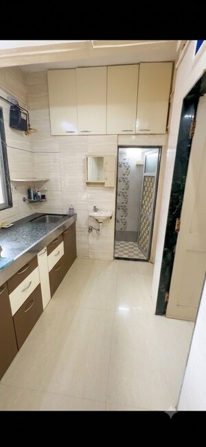 Kitchen in 1.5 BHK Apartment at Kailash Park Darshan CHS, Ghatkopar West – for Rent