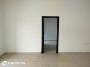 Room in 3 BHK Apartment at Sobha Nesara, Kothrud – for Rent