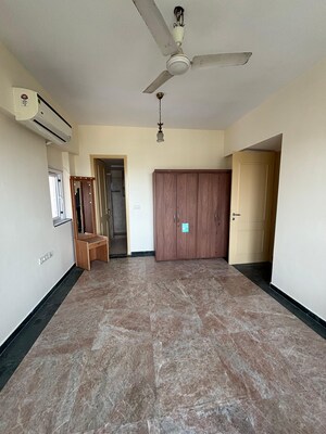 Room in 3 BHK Apartment at Hiranandani Gardens Eldora, Powai – for Sale