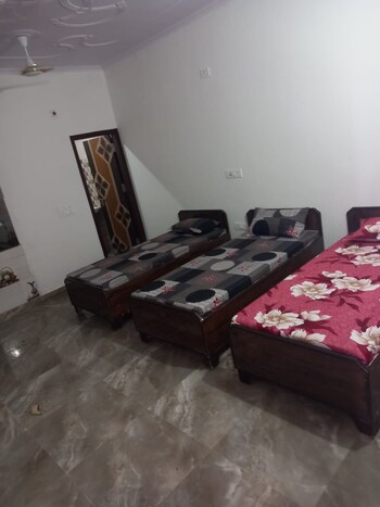 Pg for Rent in Sector 128, Noida