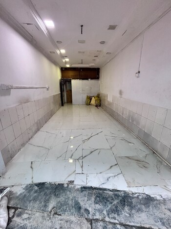 Shop for Rent in Dahisar East, Mumbai
