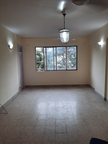 2 BHK Flat for Sale in Colaba, Mumbai