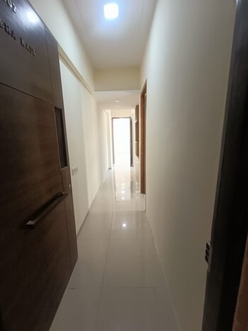 2 BHK Flat for Sale in Colaba, Mumbai