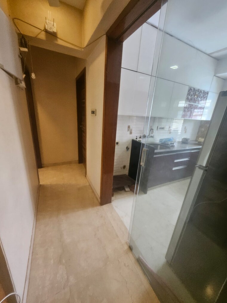 Kitchen, khar west 3 Bedroom 840 Sq.Ft. Apartment In Khar West Mumbai 10651553