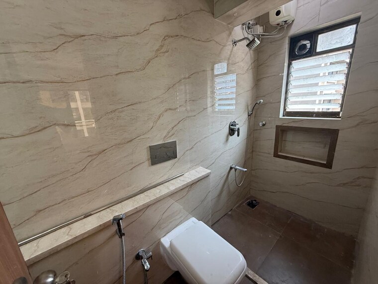 Bathroom, silver-palms-santacruz-west 2 Bedroom 780 Sq.Ft. Apartment In Santacruz West Mumbai 10651542