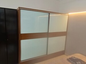 Room in 1 BHK Apartment at Magarpatta Jasminium, Hadapsar – for Rent