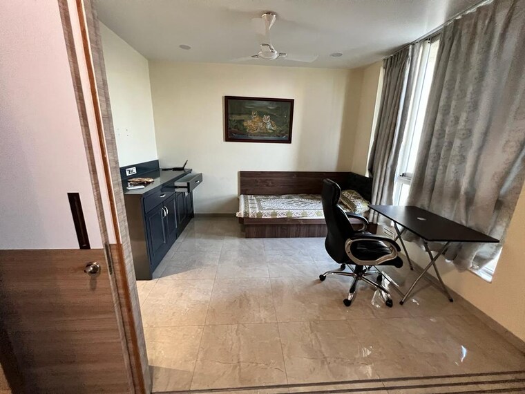 Living Room, hiranandani-estate-spenta 3 Bedroom 1200 Sq.Ft. Apartment In Ghodbunder Road Thane 10651556