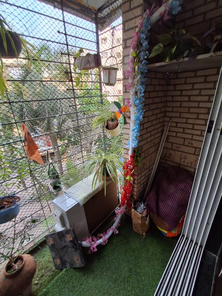 Balcony, hiraco-eminence 2 Bedroom 964 Sq.Ft. Apartment In Mira Road Thane 10651570