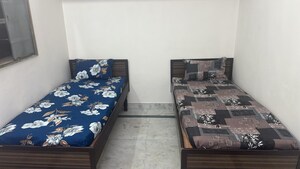 Room in  Pg at Govindpuri – for Rent