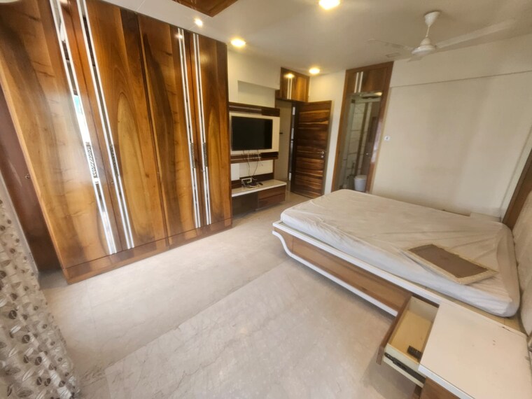 Bedroom, khar west 3 Bedroom 840 Sq.Ft. Apartment In Khar West Mumbai 10651660