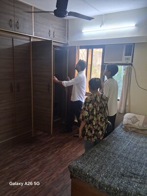 Team Area in 1 BHK Apartment at Manish Sun Flower Apartment, Andheri West – for Rent