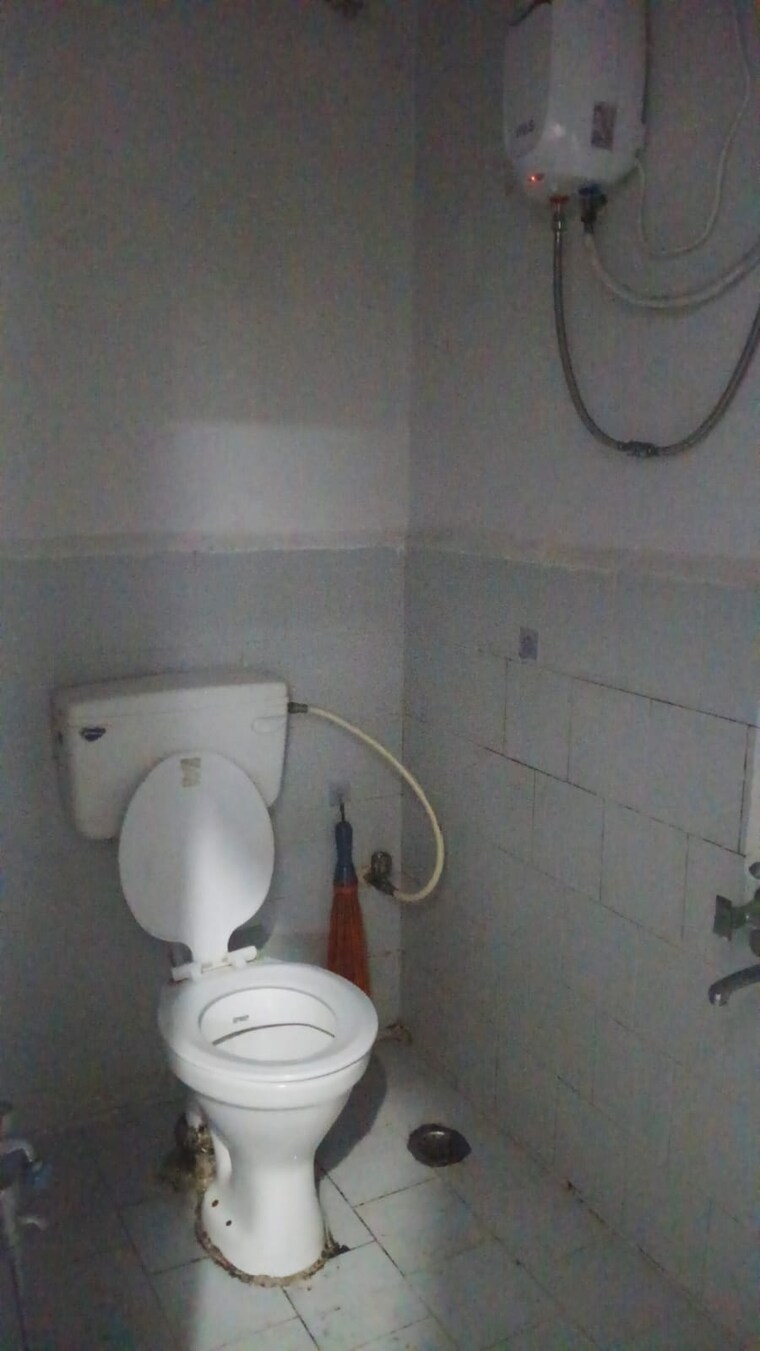 Bathroom, magarpatta-city-zinnia 1 Bedroom 550 Sq.Ft. Apartment In Hadapsar Pune 10651676