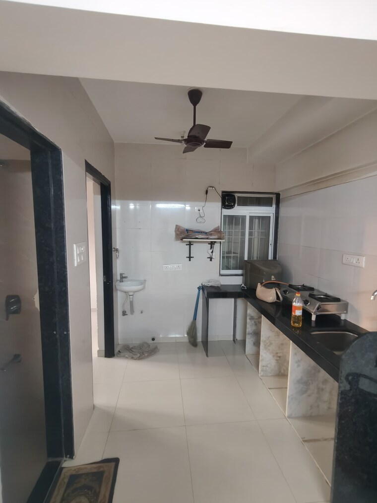 Kitchen, nagri niwara cooperative housing society 1 Bedroom 400 Sq.Ft. Apartment In Nagri Niwara Cooperative Housing Society Mumbai 10651680