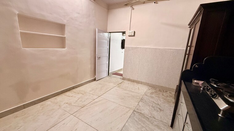 Room, nirlon-knowledge-park 2.5 Bedroom 750 Sq.Ft. Independent House In Goregaon East Mumbai 10651617