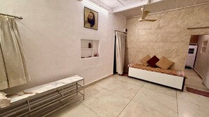 Room in 2.5 BHK Independent House at Nirlon Knowledge Park, Goregaon East – for Rent