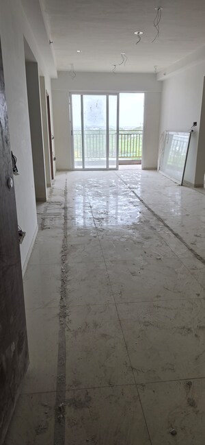 Room in 3 BHK Apartment at Kalpataru Avante, Sanath Nagar – for Sale