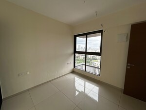 Room in 1 BHK Apartment at Chandak 34 Park Estate, Goregaon West – for Rent