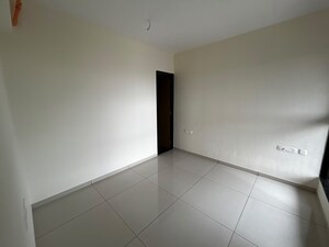 Room in 1 BHK Apartment at Chandak 34 Park Estate, Goregaon West – for Rent