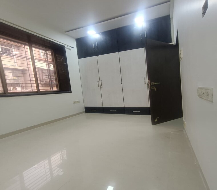 Room, matunga east 2 Bedroom 650 Sq.Ft. Apartment In Matunga East Mumbai 10651747