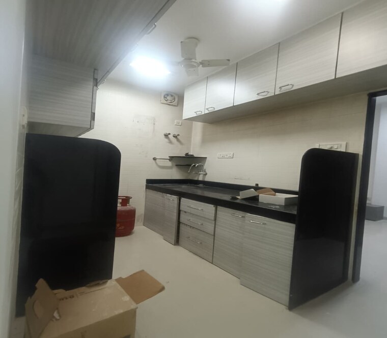 Kitchen, matunga east 2 Bedroom 650 Sq.Ft. Apartment In Matunga East Mumbai 10651747