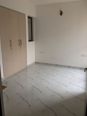 Room in 2 BHK Apartment at Raymond Ten X Habitat, Pokhran Road No Two – for Sale