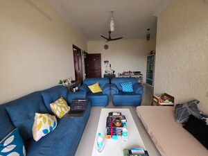 Furnished Amenities in 3 BHK Apartment at Raheja Interface Heights, Malad West – for Rent