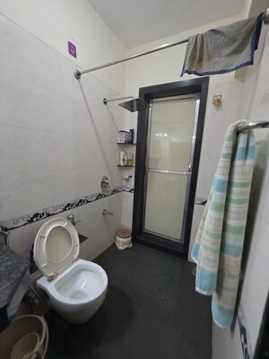 Team Area in 3 BHK Apartment at Raheja Interface Heights, Malad West – for Rent