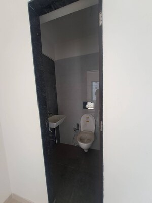 Furnished Amenities in 1 BHK Apartment at Roswalt Ray, Dahisar East – for Rent