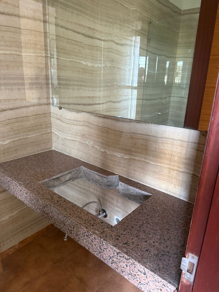 Bathroom, paradise-sai-world-empire 3 Bedroom 1094 Sq.Ft. Apartment In Kharghar Navi Mumbai 10651779