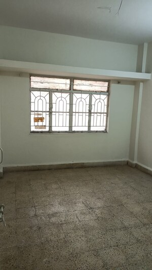 Room in 1 BHK Apartment at Sasane Nagar – for Sale