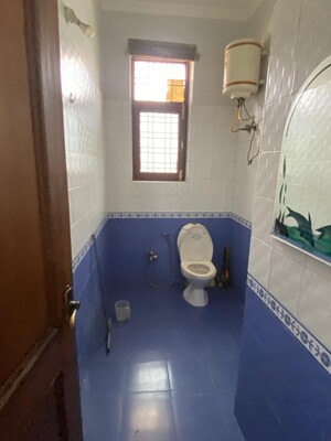 Bathroom in 1 RK Builder Floor at Sector 22 – for Rent
