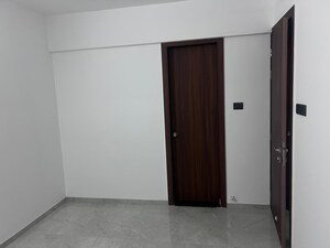 Room in 2 BHK Apartment at Unique Youtopia, Kharadi – for Rent