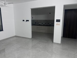 Room in 2 BHK Apartment at Unique Youtopia, Kharadi – for Rent