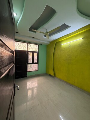 Bedroom in 2 BHK Builder Floor at Shakti Khand Iii – for Rent