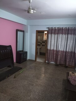 1 BHK Builder Floor For Rent in Sector 23