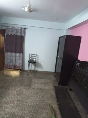 Living Room in 1 BHK Builder Floor at Sector 23 – for Rent