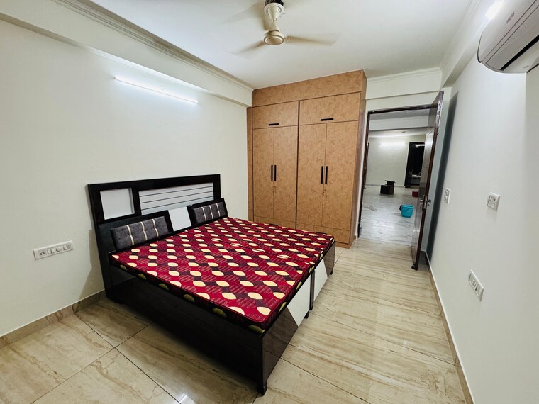 Bedroom, palam vihar  275 Sq.Yd. Builder Floor In Palam Vihar Gurgaon 10651822