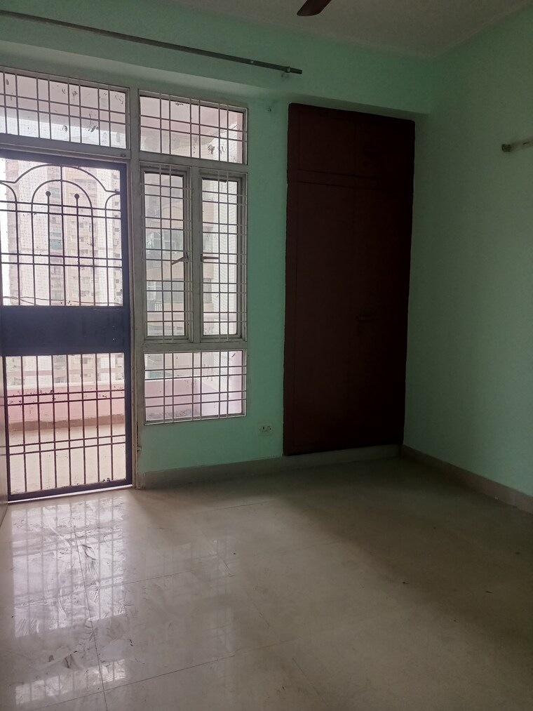 Room, supertech-livingston 3 Bedroom 1320 Sq.Ft. Apartment In Sain Vihar Ghaziabad 10651821