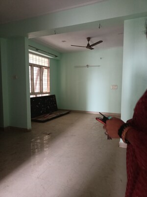 Room in 3 BHK Apartment at Supertech Livingston, Sain Vihar – for Sale