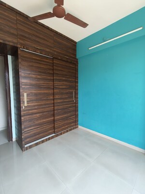 Room in 2 BHK Apartment at Ghp Sonnet, Kharghar – for Rent