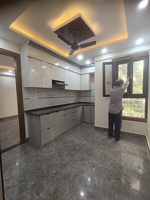 Kitchen in 2 BHK Builder Floor at Malviya Nagar – for Rent