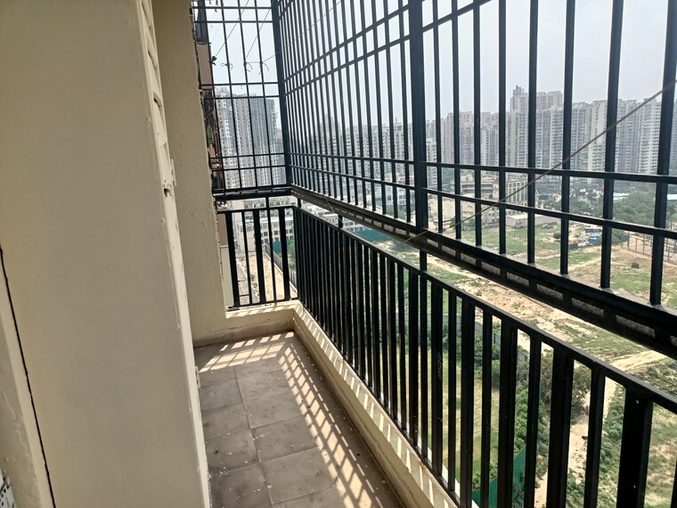 Balcony, saviour-greenisle 2.5 Bedroom 1150 Sq.Ft. Apartment In Sain Vihar Ghaziabad 10651848