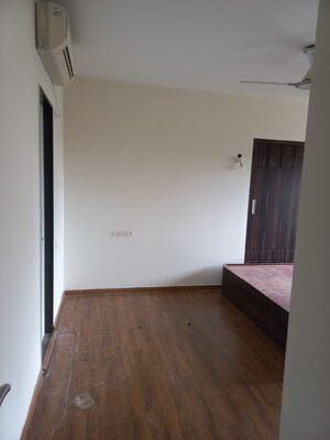 Room in 2 BHK Apartment at Rising Landscapes, Mohammadwadi – for Rent