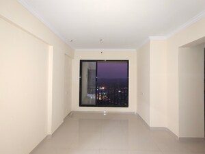 Room in 1 BHK Apartment at Unnati Woods CHS, Kasarvadavali – for Rent
