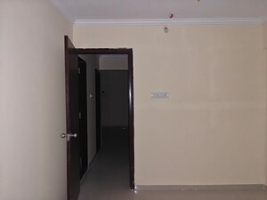 Room in 1 BHK Apartment at Unnati Woods CHS, Kasarvadavali – for Rent